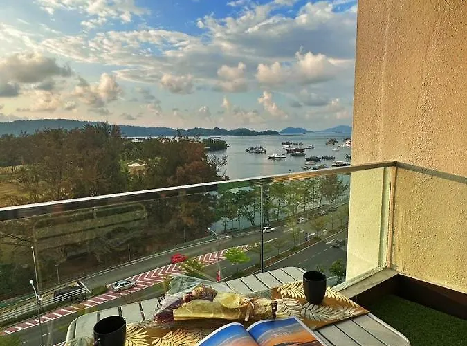 Mari Mari Homestay - Imago The Loft